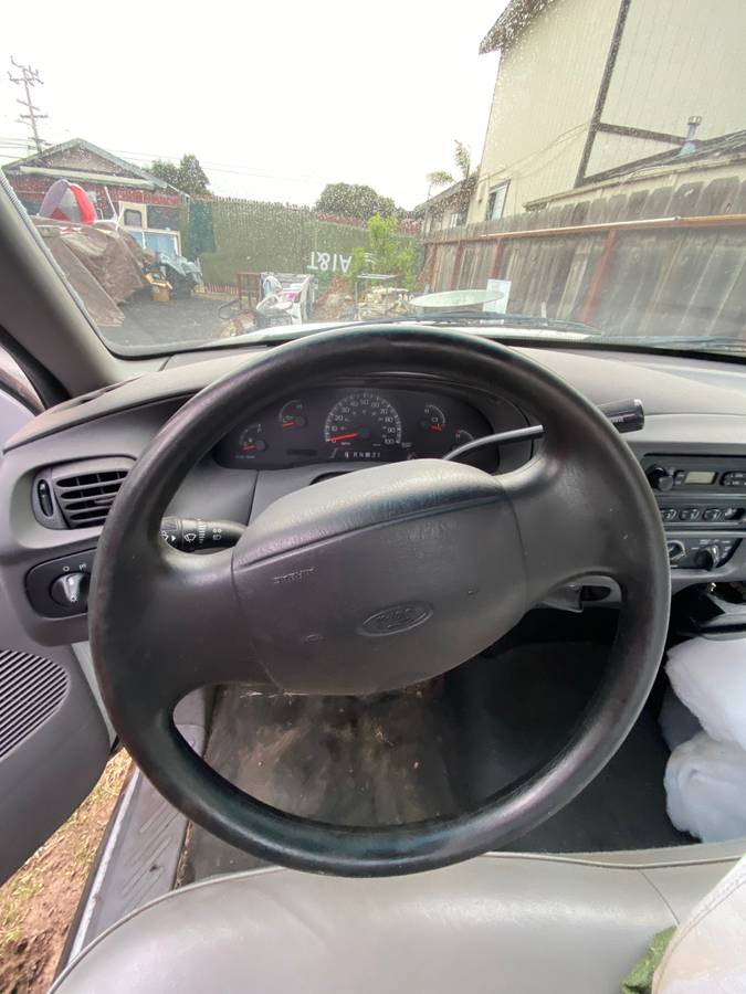 Ford-f-250-1989-white-1