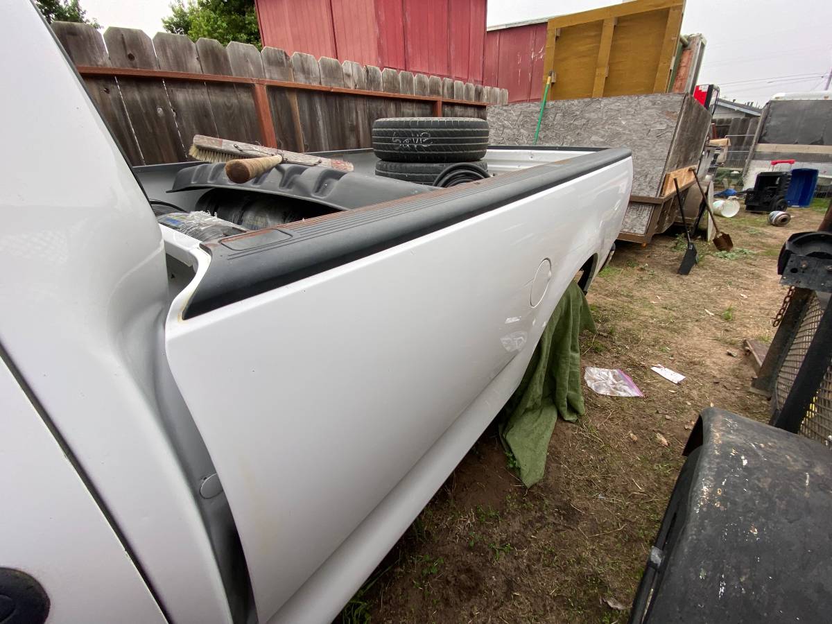 Ford-f-250-1989-white-4