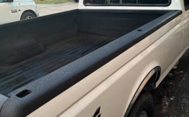 Ford-f-250-4x4-diesel-1996-white-4