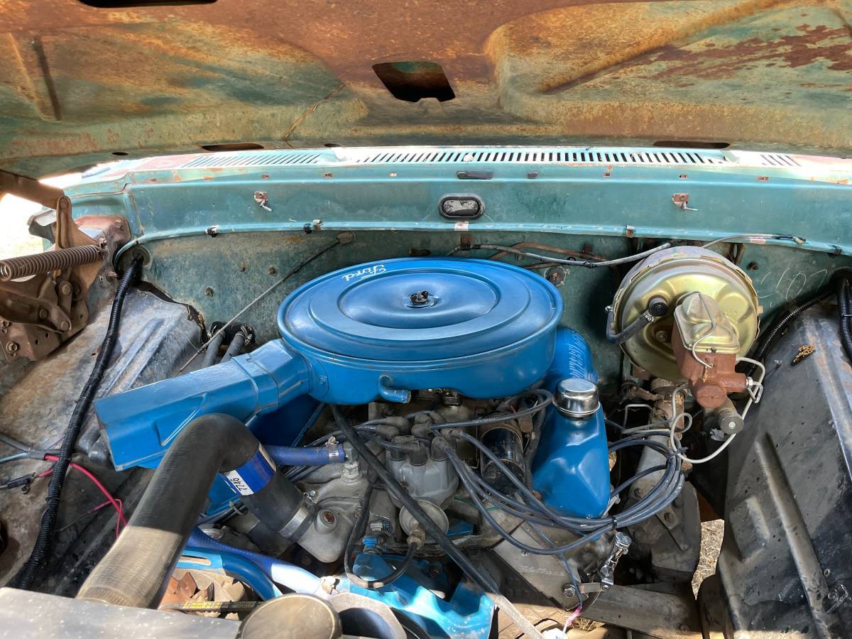 Ford-f-250-camper-special-1968-green-1