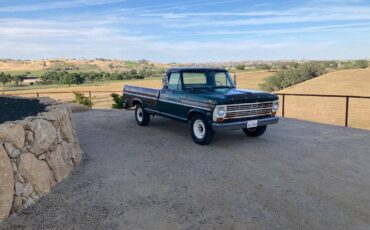 Ford-f-250-camper-special-1968-green-3