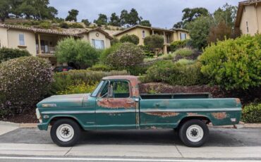 Ford-f-250-camper-special-1968-green