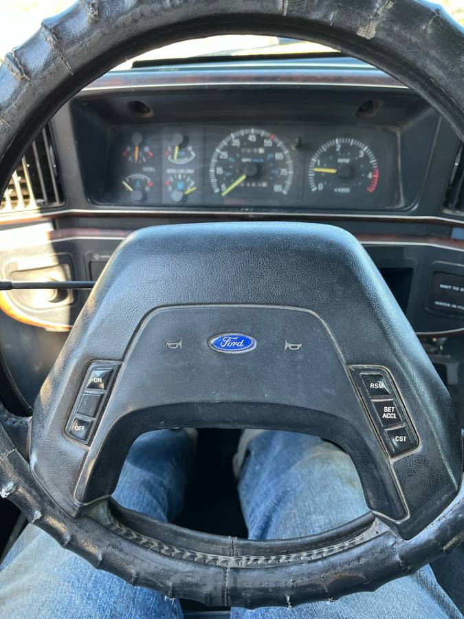 Ford-f-250-diesel-1987-blue-10