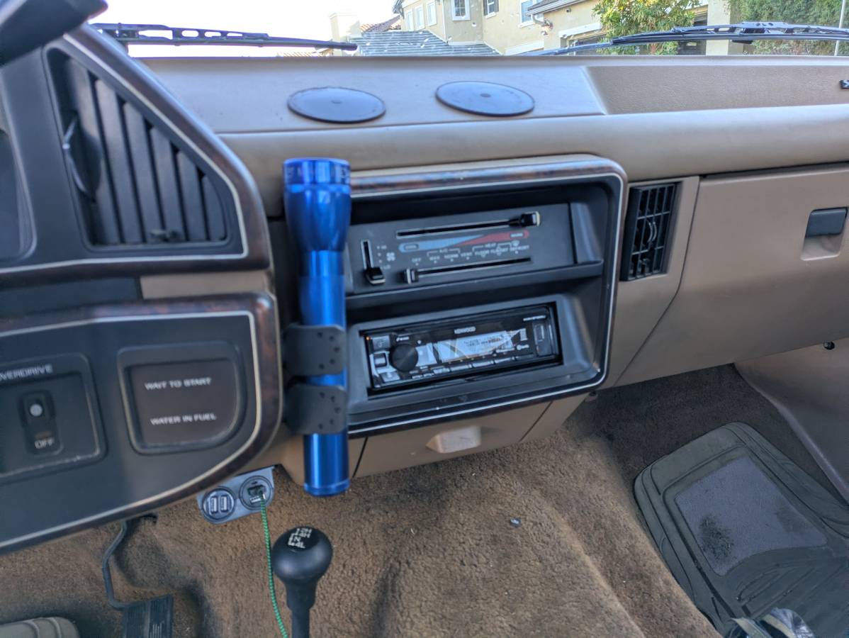 Ford-f-250-diesel-1991-white-8