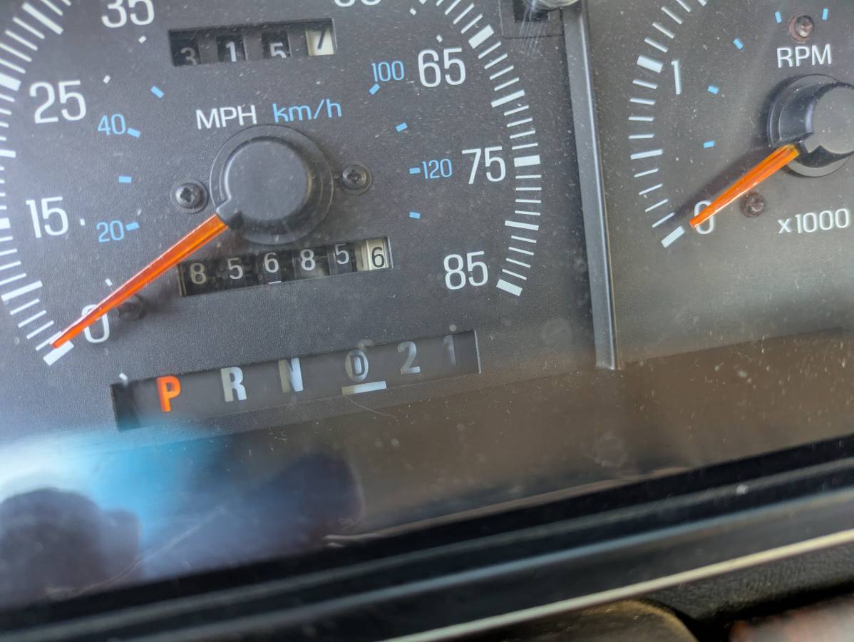 Ford-f-250-diesel-1991-white-9