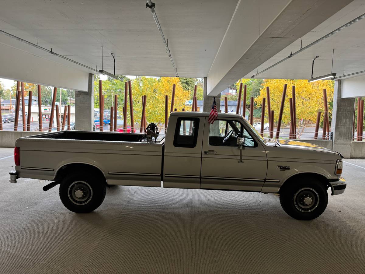 Ford-f-250-diesel-1993-silver-32