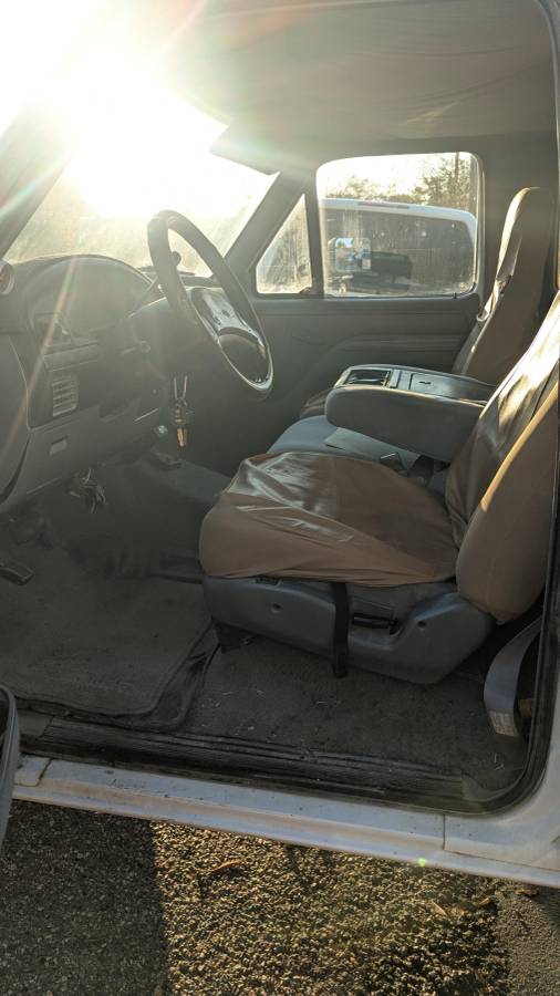 Ford-f-250-diesel-1995-white-4