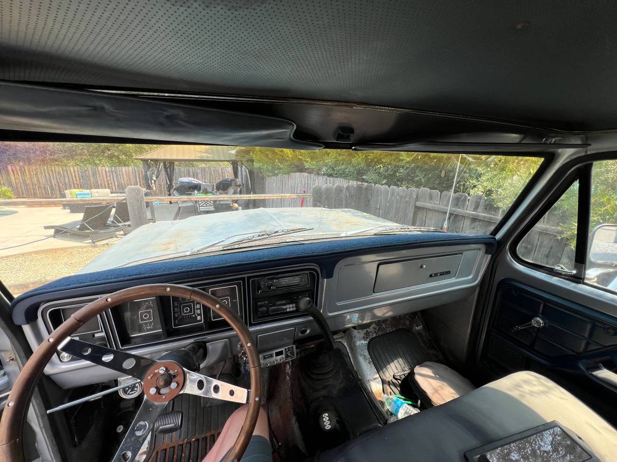 Ford-f-250-highboy-1977-grey-6