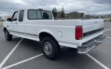 Ford-f-250-square-body-1996-white-1