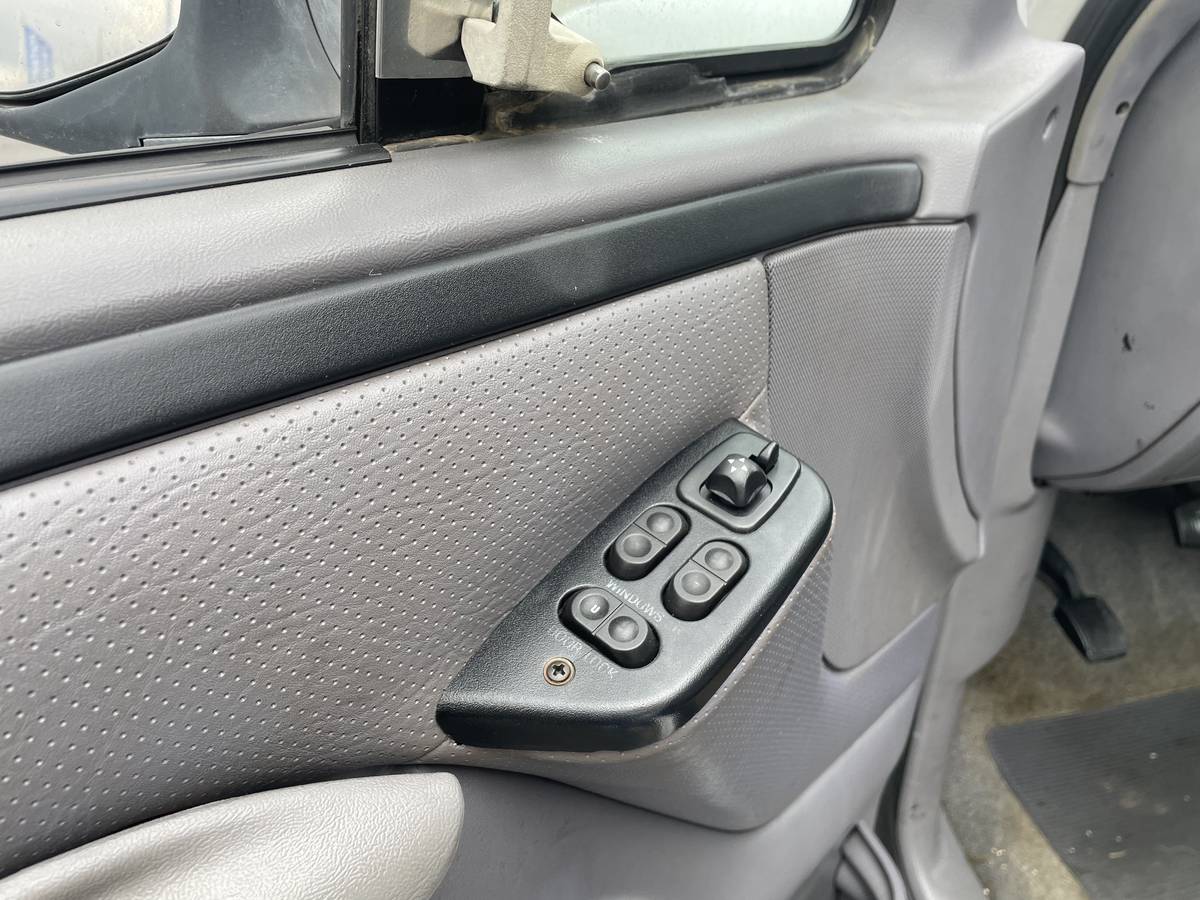 Ford-f-250-square-body-1996-white-10