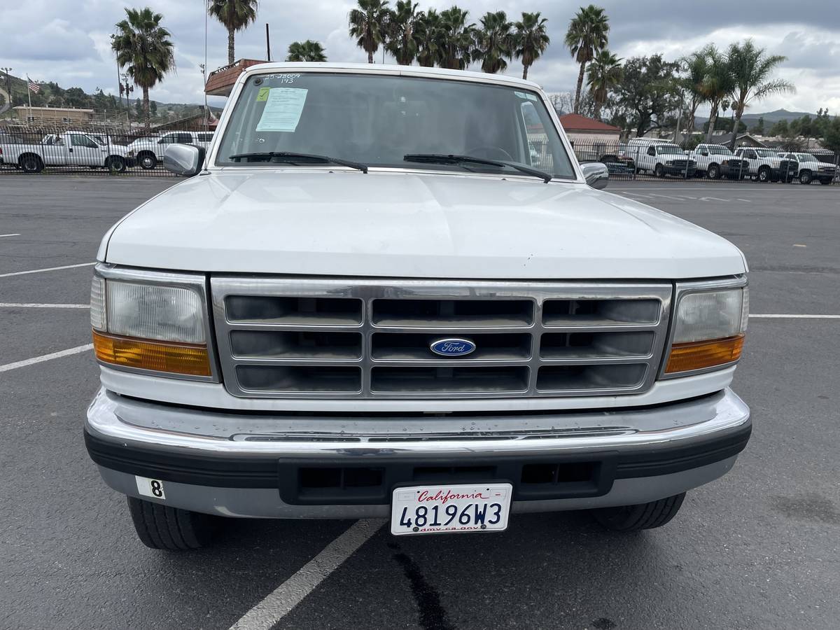 Ford-f-250-square-body-1996-white-8