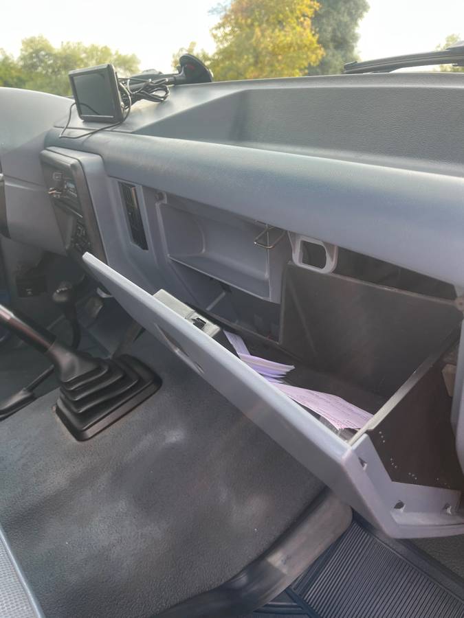 Ford-f-350-4x4-1989-blue-23