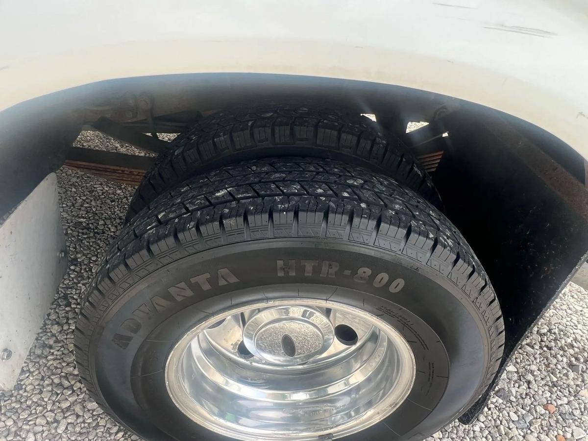 Ford-f-350-diesel-1995-white-12