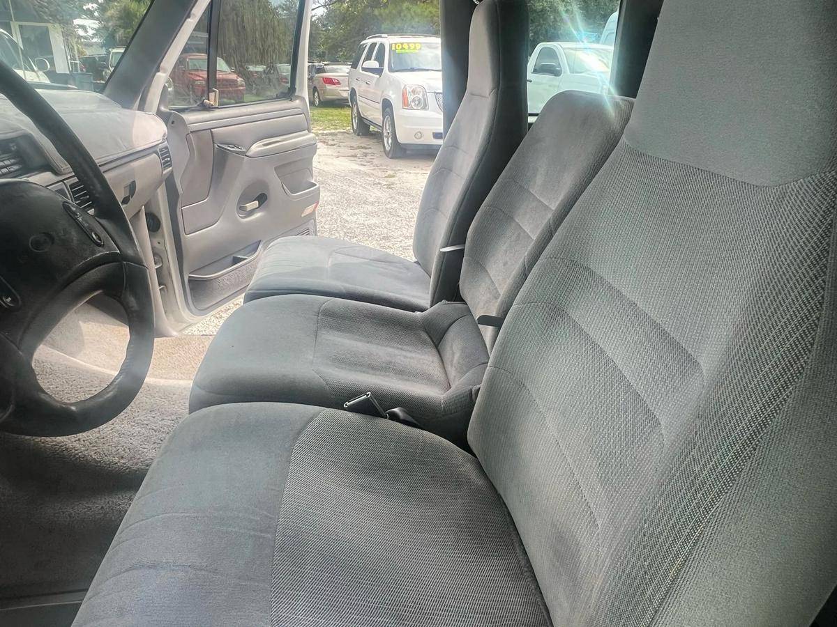 Ford-f-350-diesel-1995-white-16