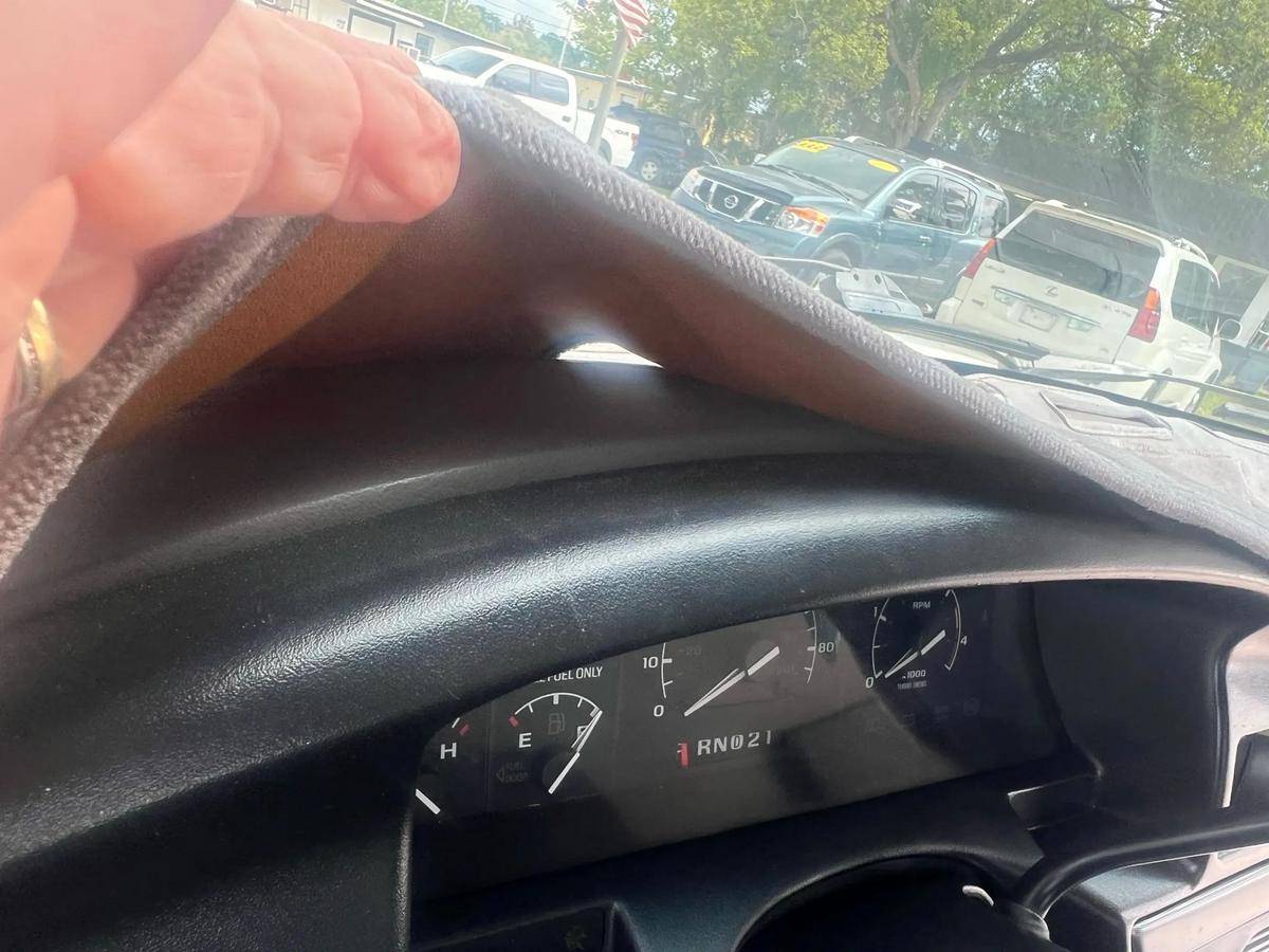 Ford-f-350-diesel-1995-white-19