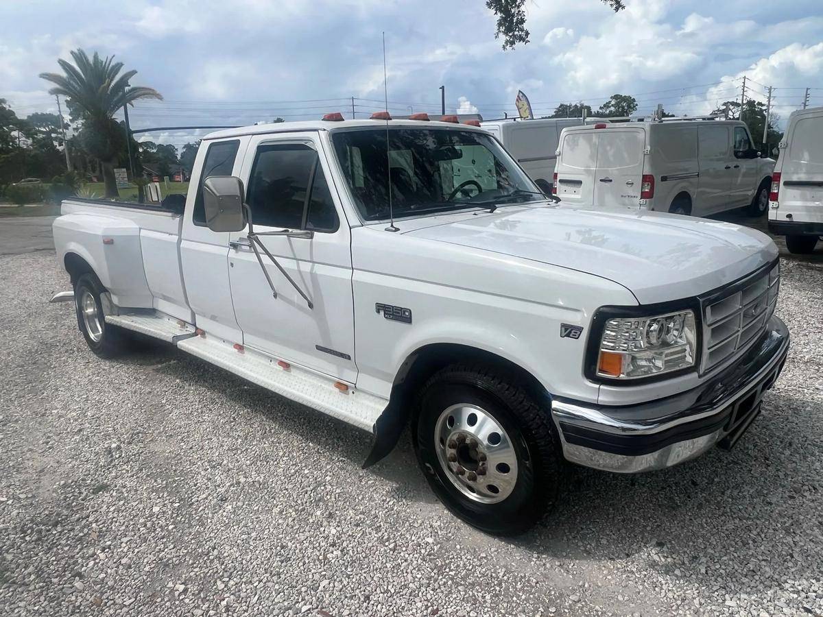 Ford-f-350-diesel-1995-white-2