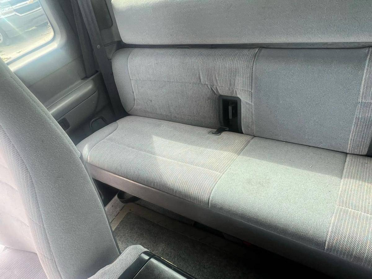 Ford-f-350-diesel-1995-white-20