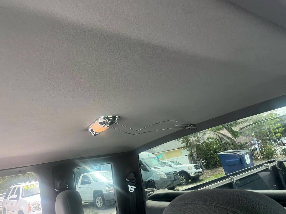 Ford-f-350-diesel-1995-white-22