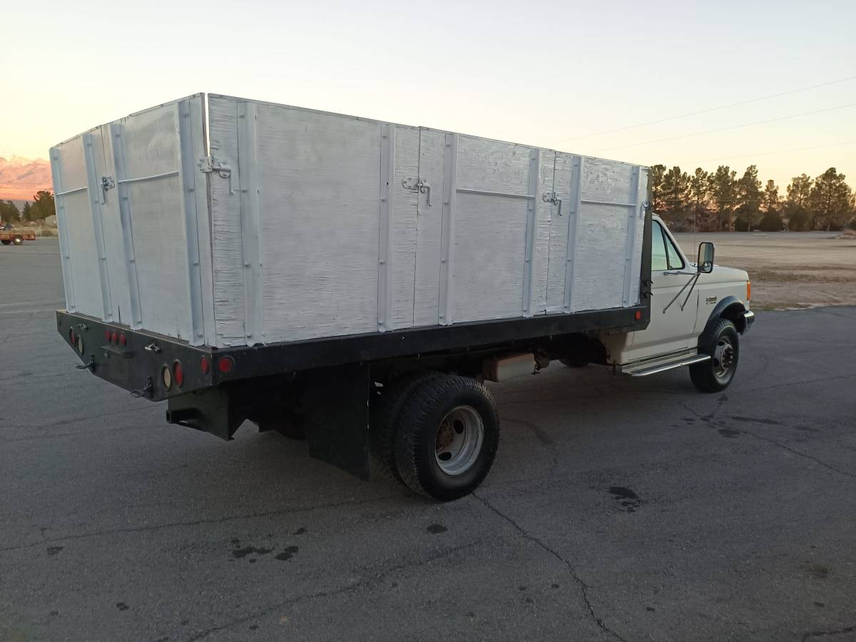 Ford-f-super-duty-diesel-1990-white-11