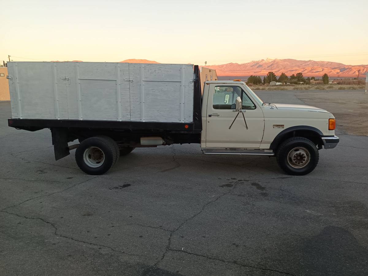 Ford-f-super-duty-diesel-1990-white-15