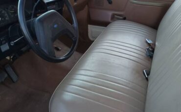 Ford-f-super-duty-diesel-1990-white-6