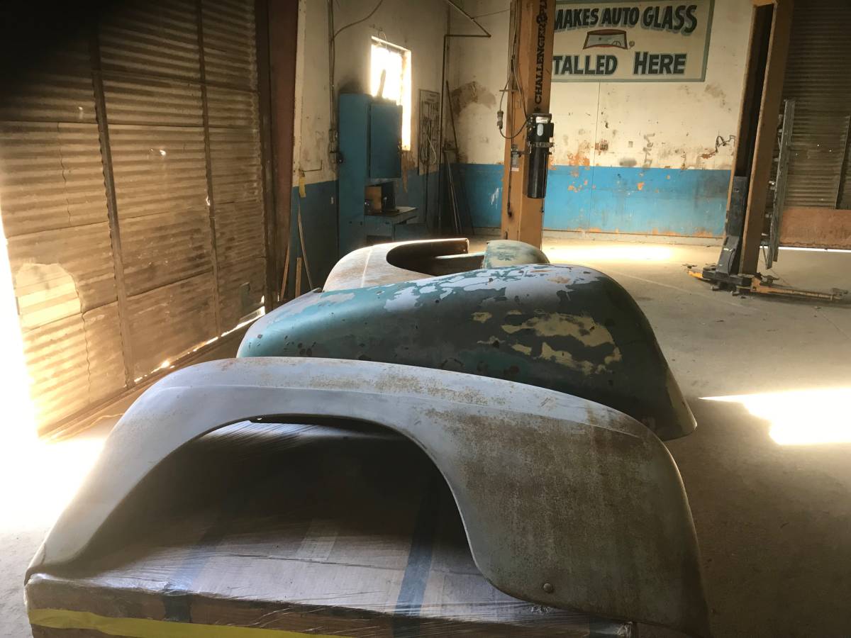 Ford-f1-1948-black-1