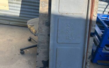 Ford-f1-1948-black-11