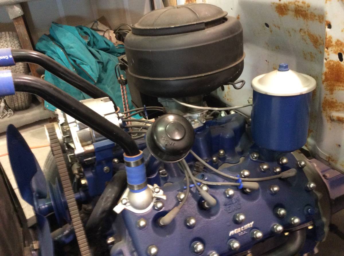 Ford-f1-1948-black-9