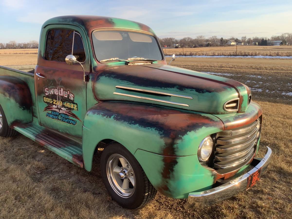 Ford-f1-1952-custom-20