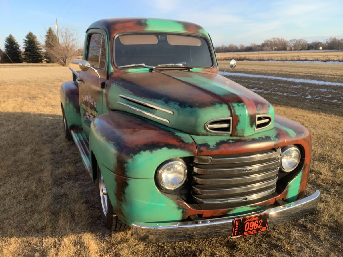 Ford-f1-1952-custom-21