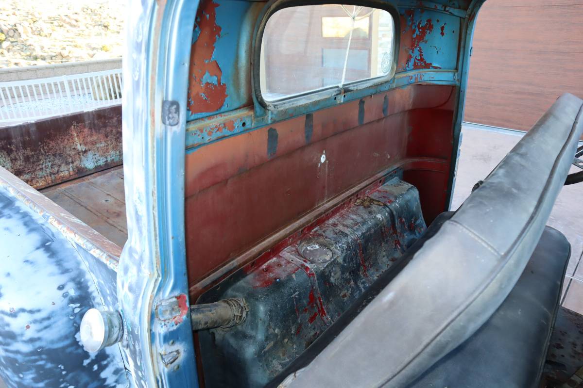 Ford-f1-pickup-1948-custom-1