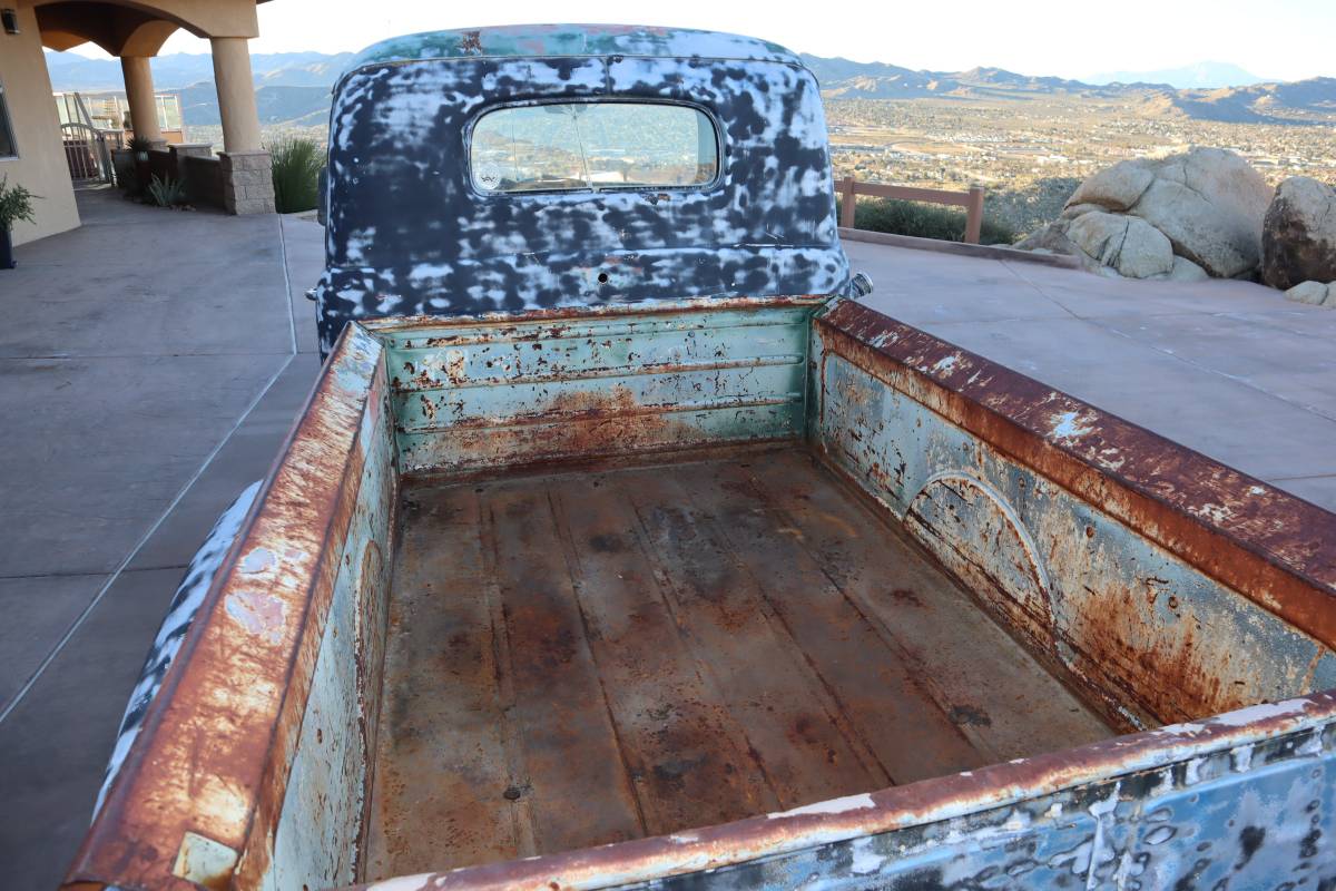 Ford-f1-pickup-1948-custom-10