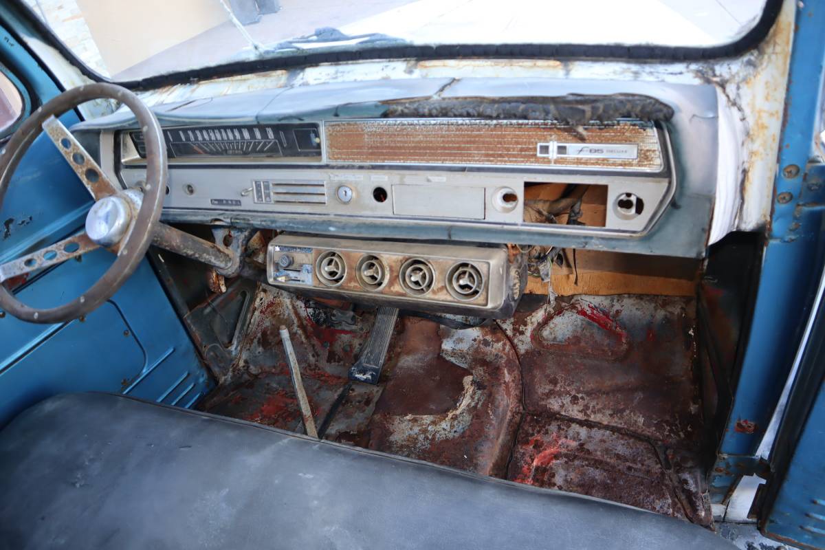 Ford-f1-pickup-1948-custom-17