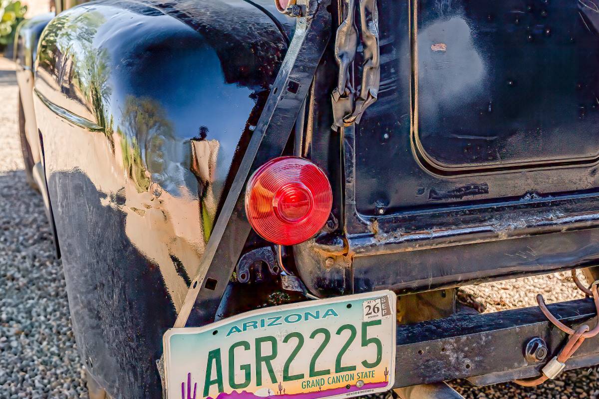Ford-f100-1949-black-10