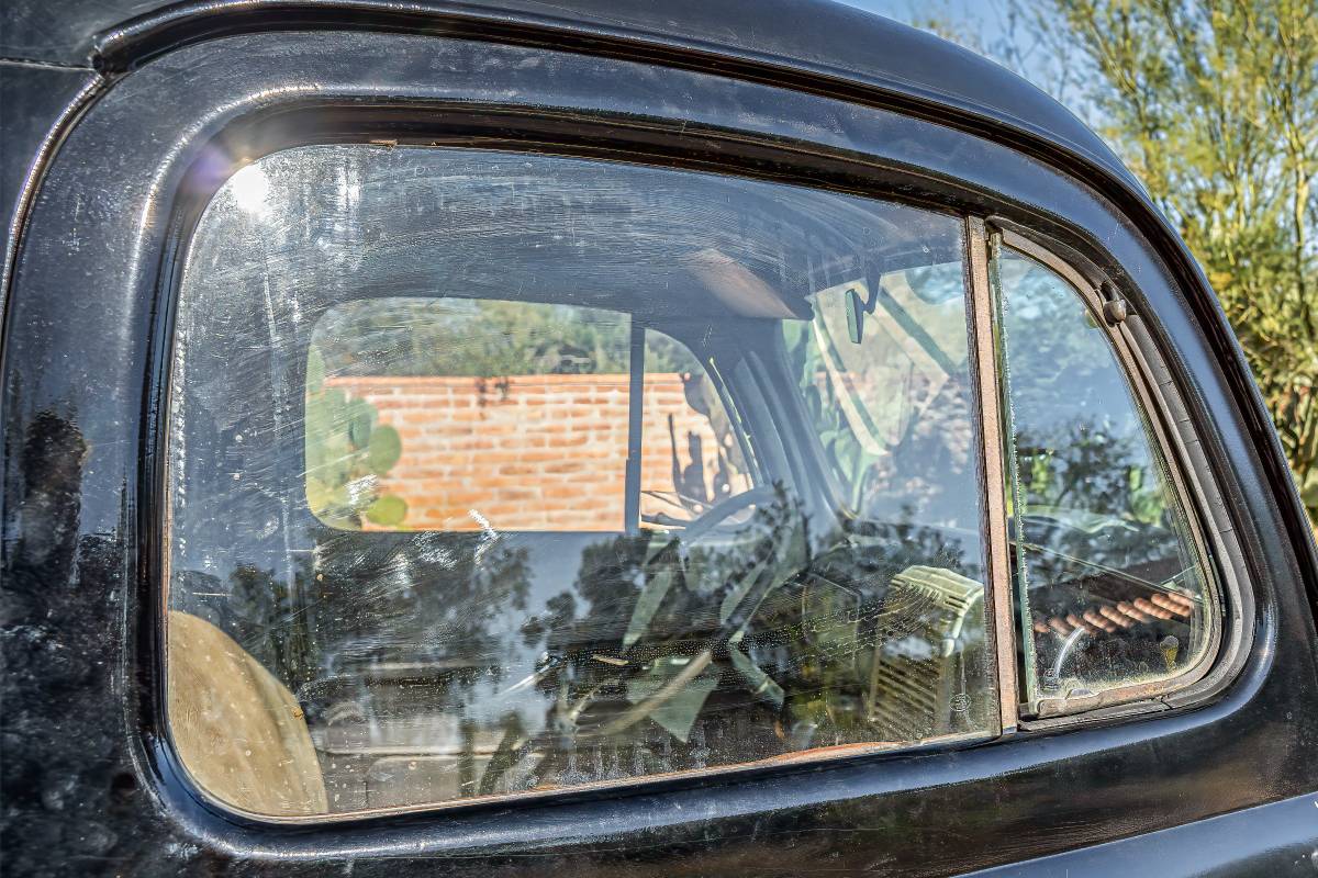 Ford-f100-1949-black-11