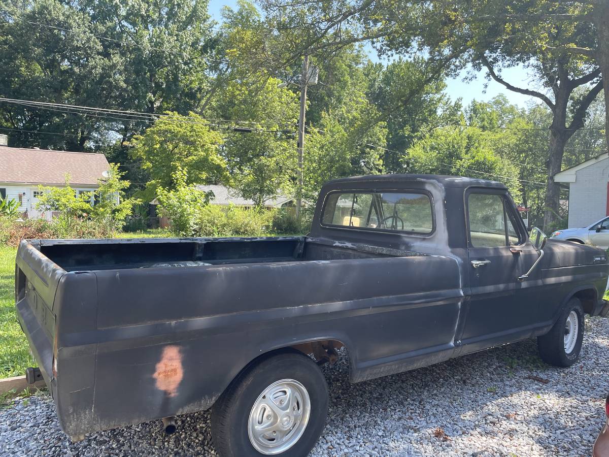 Ford-f100-1967-black-3