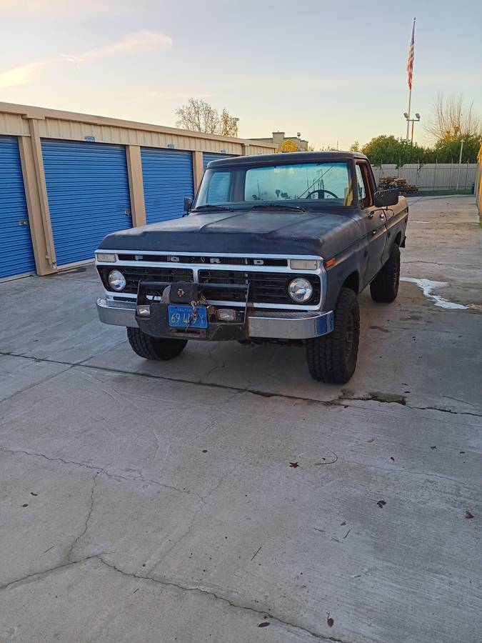 Ford-f100-4x4-1973-black-7