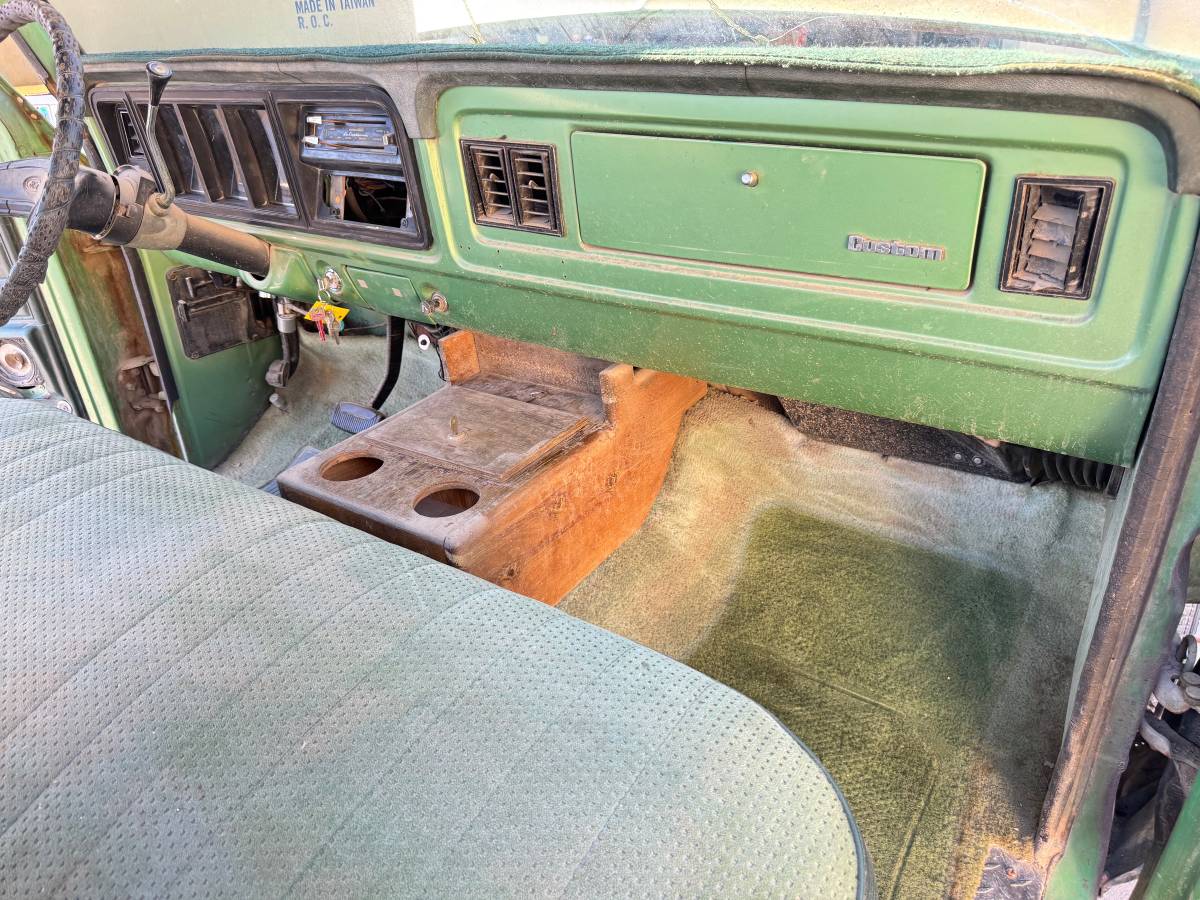 Ford-f100-bronco-1961-17