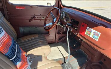 Ford-f100-custom-1950-17