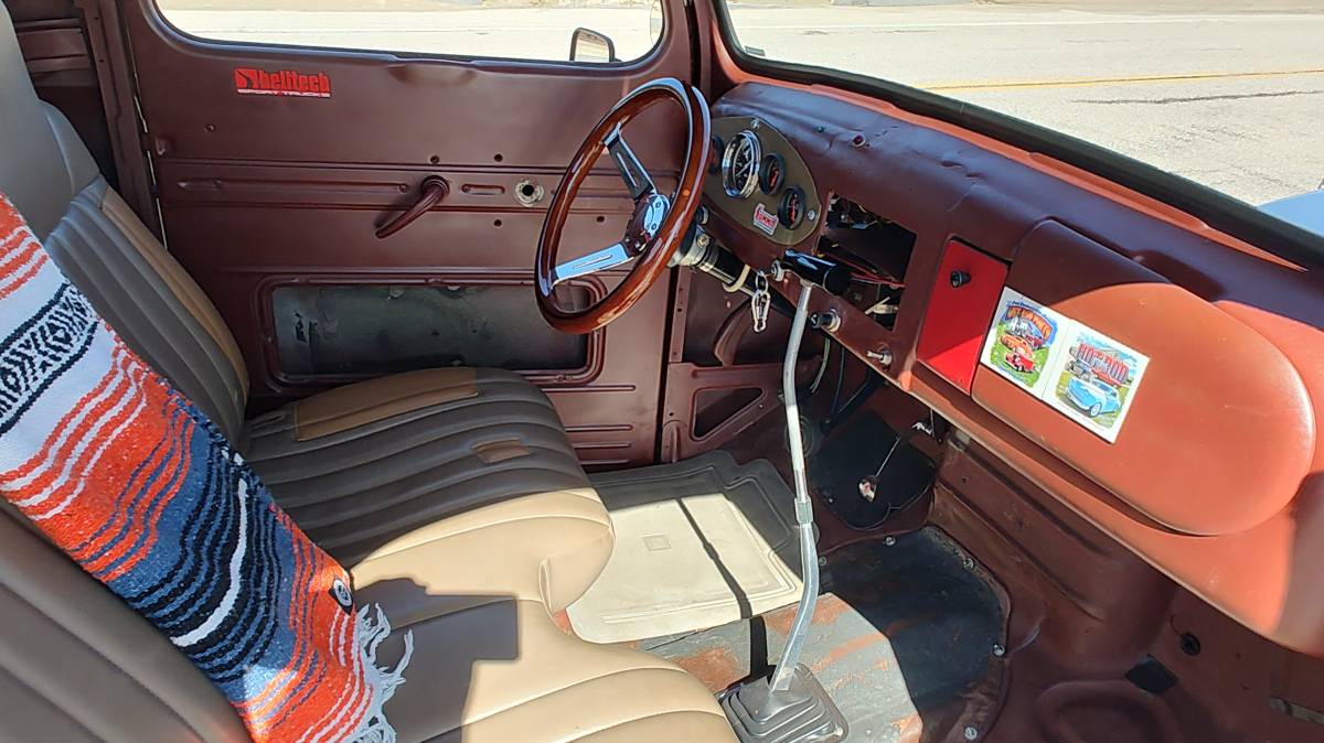 Ford-f100-custom-1950-17