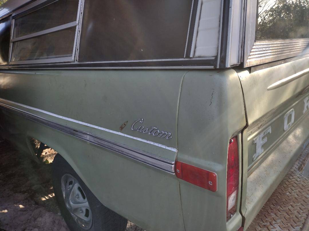 Ford-f100-custom-1971-23