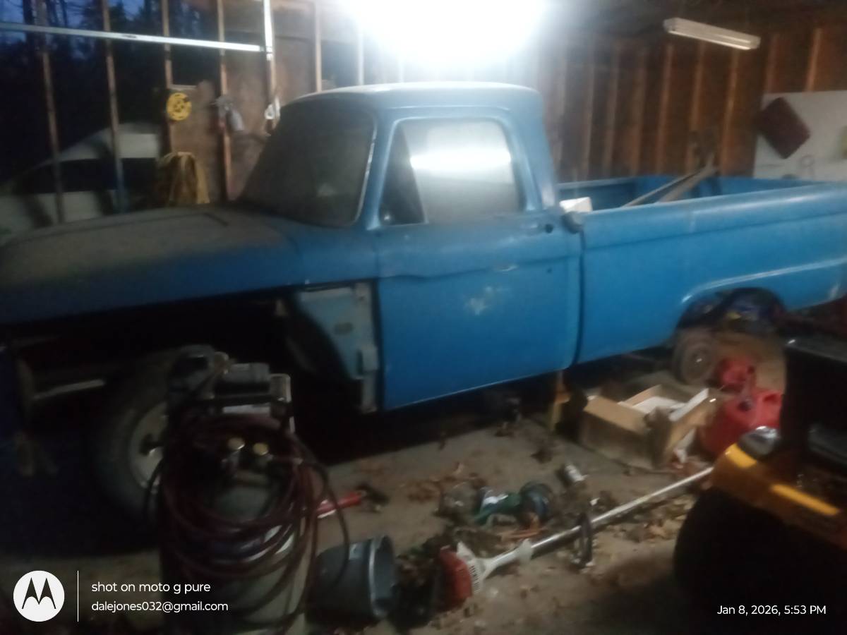 Ford-f100-custom-cab-1966-blue-7