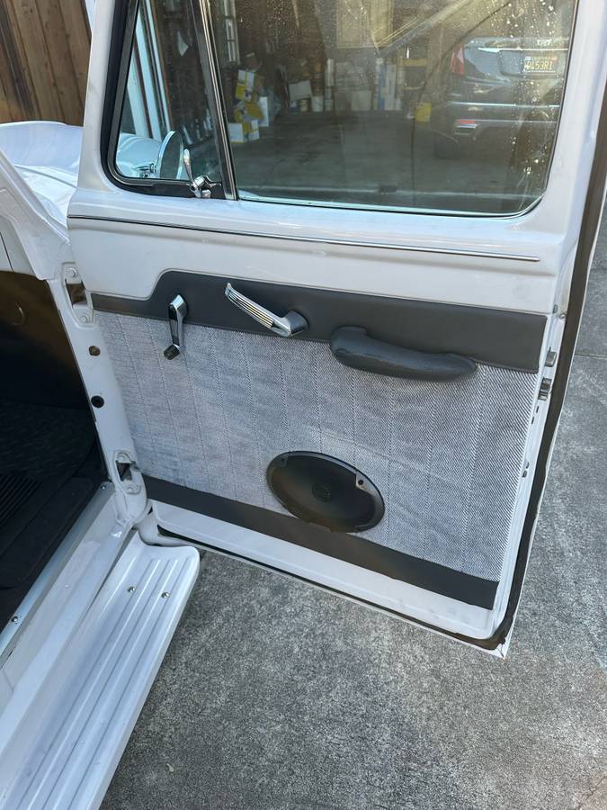 Ford-f100-pickup-1953-white-8