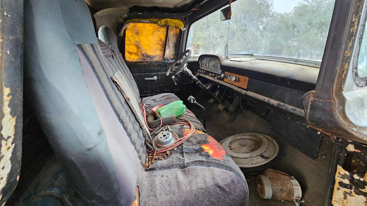 Ford-f100-pickup-1960-grey-3