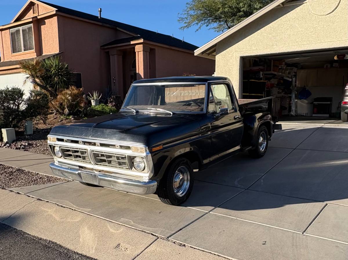 Ford-f100-pickup-1976-black-2