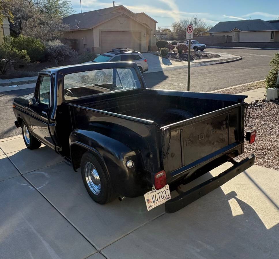 Ford-f100-pickup-stepside-1976-black-2