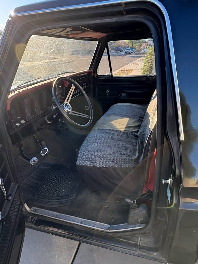 Ford-f100-pickup-stepside-1976-black-4