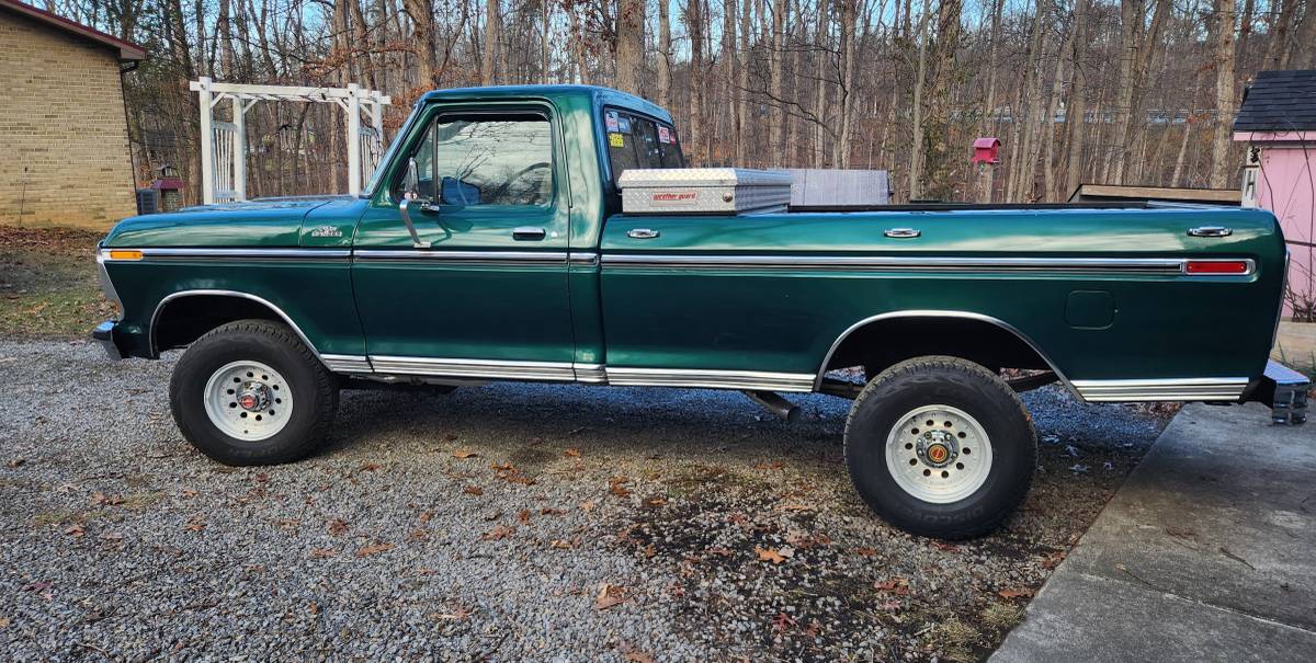 Ford-f150-ranger-1978-green