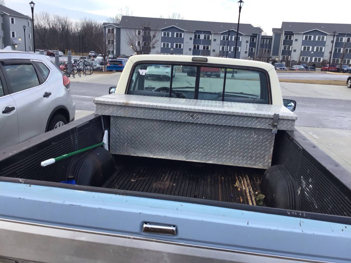 Ford-f150-xlt-1987-blue-2