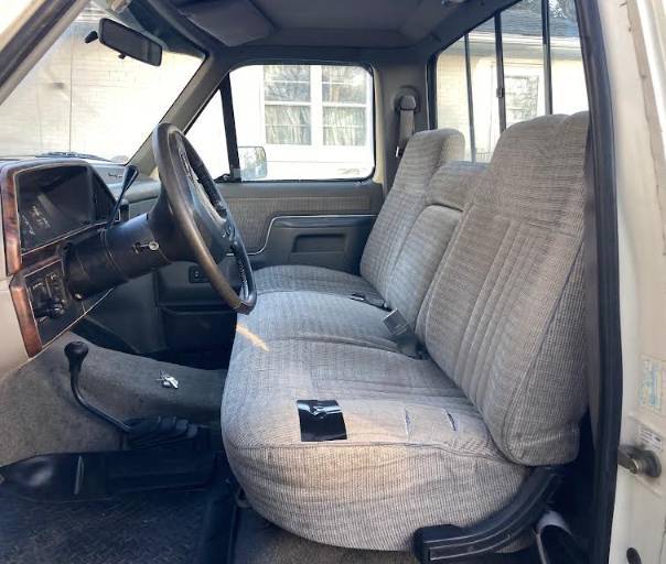 Ford-f15o-xlt-lariat-1988-white-16